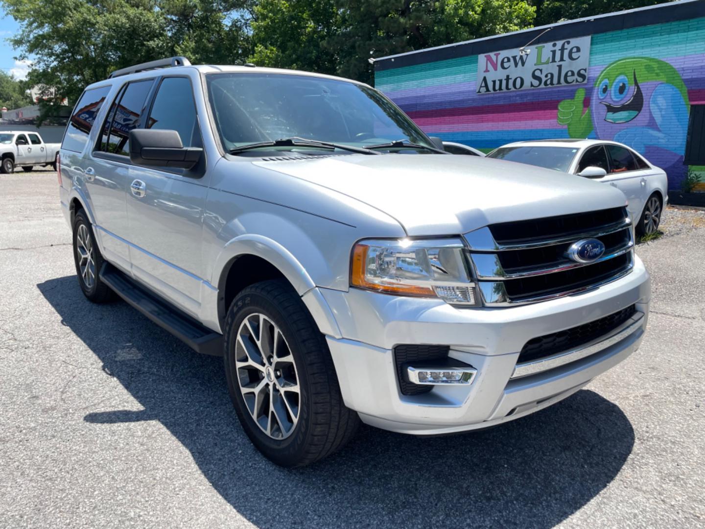 2016 SILVER FORD EXPEDITION XLT (1FMJU1HT5GE) with an 3.5L engine, Automatic transmission, located at 5103 Dorchester Rd., Charleston, SC, 29418-5607, (843) 767-1122, 36.245171, -115.228050 - Leather, Sunroof, CD/AUX/Sat/Bluetooth, Backup Camera, Power Everything (windows, locks, seats, mirrors), Power Liftgate, Rear Climate Control, Easy Fold Third Row, Keyless, Running Boards, Tow Package, Alloy Wheels. 149k miles Located at New Life Auto Sales! 2023 WINNER for Post & Courier's Charle - Photo#0